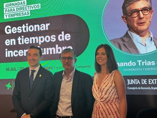 Fernando Trías de Bes destaca en Badajoz la importancia de desarrollar habilidades para transformación empresarial