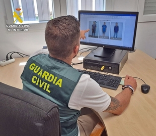 Detenidos tres vecinos de Badajoz acusados de robar en un colegio de Novelda y sustraer un coche
