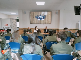 La Diputación impulsa la Educación Agropecuaria con la visita del IES Nuestra Señora de Bótoa a la Finca ‘La Cocosa’