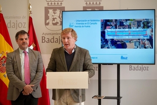 Ignacio Gragera presenta el Plan de Inversiones del Ayuntamiento de Badajoz junto a los presupuestos