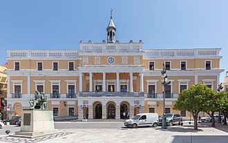 El Ayuntamiento inicia la negociación de un nuevo acuerdo regulador para sus empleados municipales